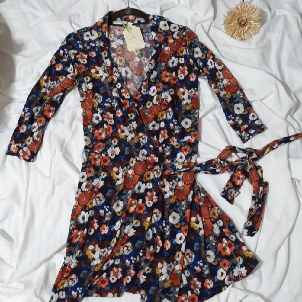 NWT Perfect fall dress- boutique wrap dress